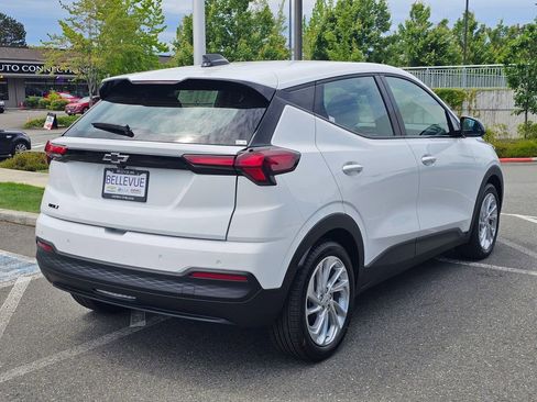 New 2027 Chevrolet Bolt LT FWD image 5
