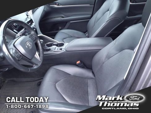 Used 2022 Toyota Camry XSE image 7