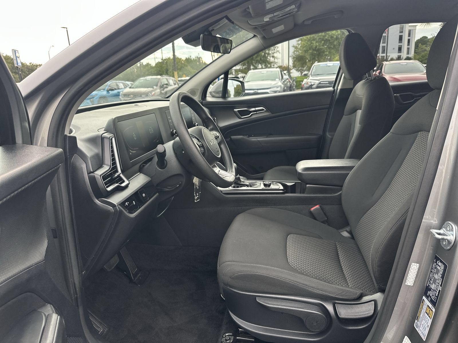 Used 2024 Kia Sportage LX FWD image 16