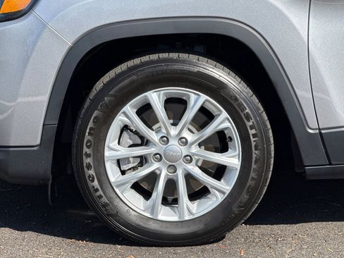 Used 2020 Jeep Cherokee Latitude image 36