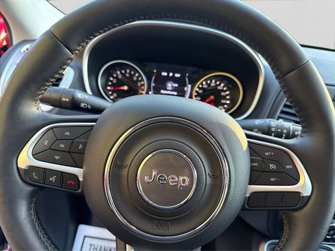 Used 2018 Jeep Compass Latitude w/ Cold Weather Group image 23