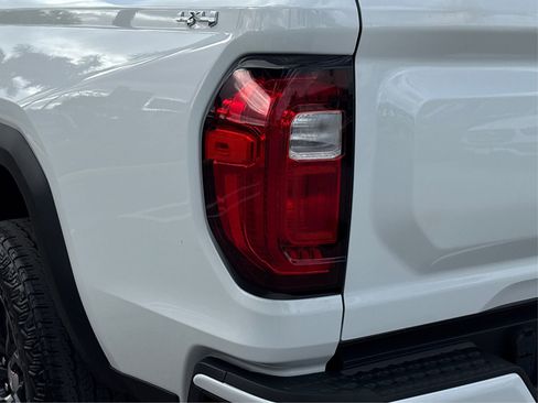 Used 2023 GMC Canyon Elevation w/ Convenience Package image 15