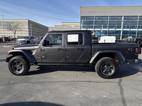 Used 2023 Jeep Gladiator Rubicon w/ Cold Weather Group image 2