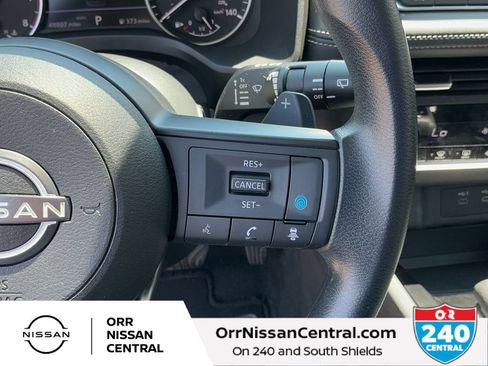 Used 2024 Nissan Rogue SV AWD/4WD image 20