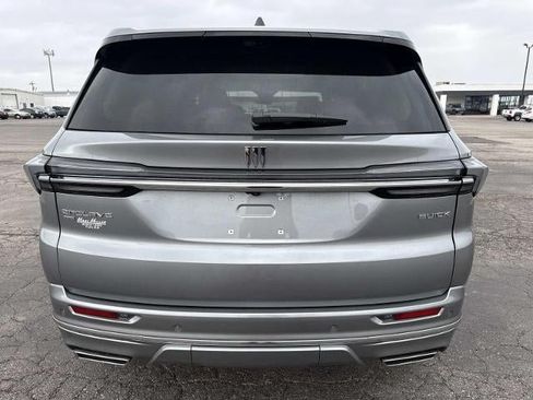 New 2026 Buick Enclave Avenir w/ Super Cruise Package AWD/4WD image 5