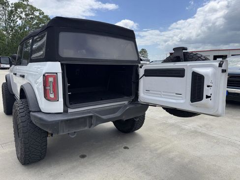Used 2023 Ford Bronco Badlands image 22