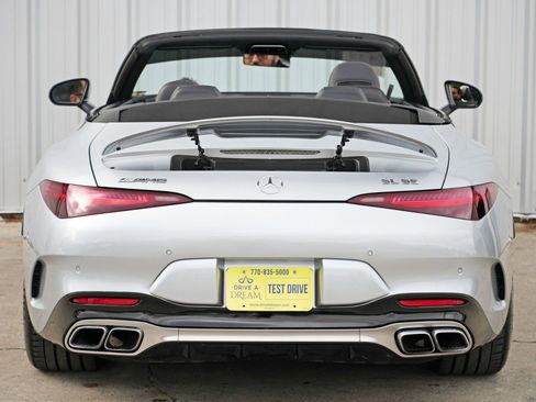 Used 2022 Mercedes-Benz SL 55 AMG 4MATIC w/ Driver Assistance Package image 55