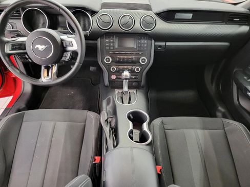 Used 2018 Ford Mustang Coupe RWD image 7