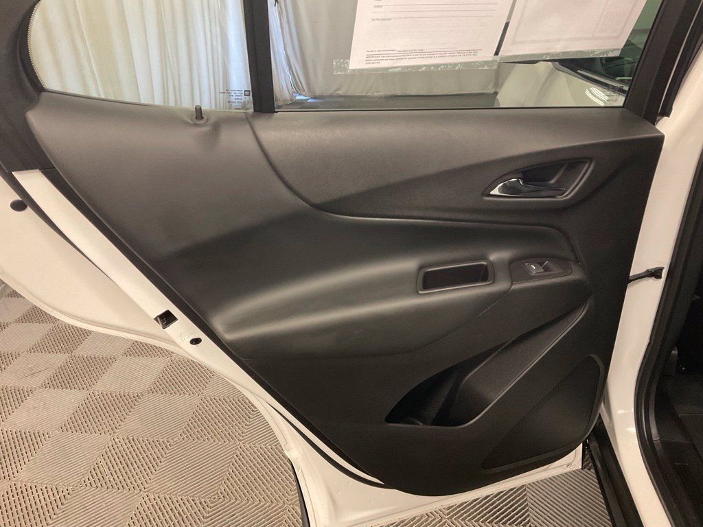 Used 2018 Chevrolet Equinox LT AWD/4WD image 33