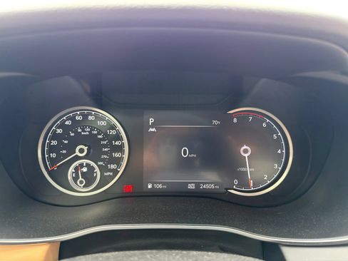 Used 2022 Genesis G70 2.0T w/ Prestige Package RWD image 7