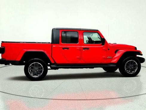 Used 2020 Jeep Gladiator Overland w/ Uconnect 4C Nav & Sound Group AWD/4WD image 4