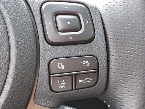 Used 2023 Lexus IS 350 F Sport image 23