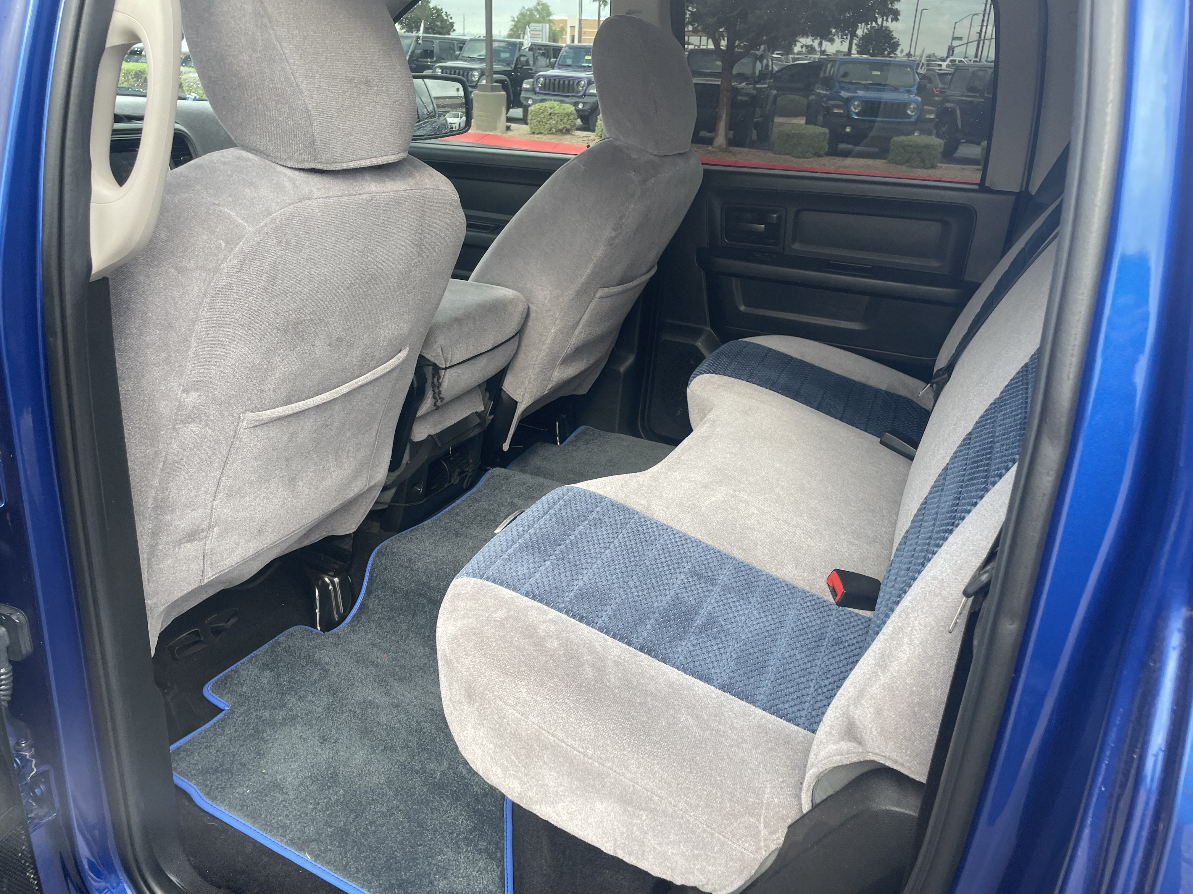 Used 2016 RAM 1500 Express RWD image 11
