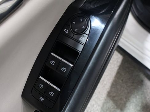 Used 2025 MAZDA MAZDA3 s image 13