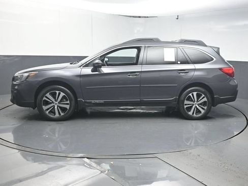 Used 2018 Subaru Outback 2.5i Limited AWD/4WD image 5