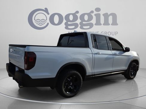 New 2026 Honda Ridgeline Black Edition image 5