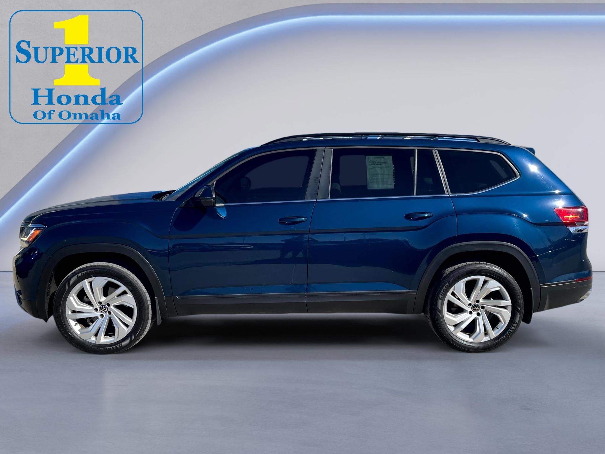 Used 2023 Volkswagen Atlas SE AWD/4WD image 1