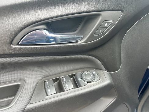 Used 2023 Chevrolet Equinox RS w/ RS Leather Package FWD image 13