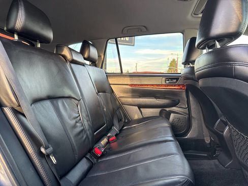 Used 2011 Subaru Outback 2.5i Limited w/ PWR Moonroof Pkg image 22