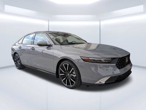 New 2026 Honda Accord Touring image 2