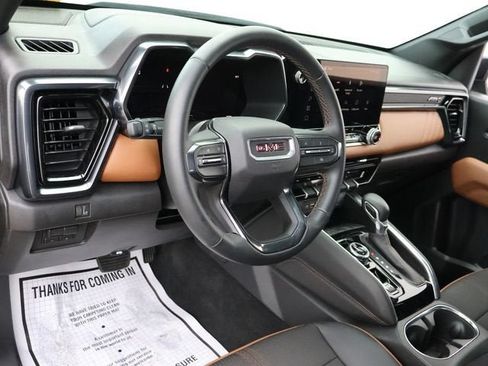 Used 2026 GMC Canyon AT4 AWD/4WD image 17