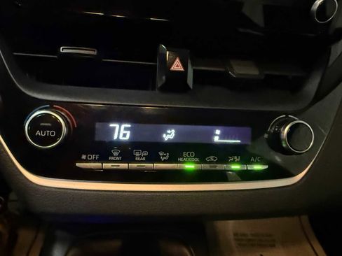 Used 2020 Toyota Corolla LE image 33