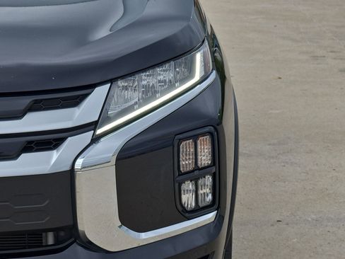 Used 2025 Mitsubishi Outlander Sport AWD image 11
