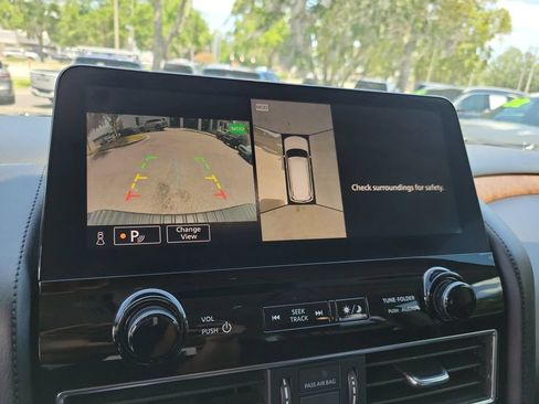 Used 2021 Nissan Armada SL w/ Captain's Chairs Package AWD/4WD image 34