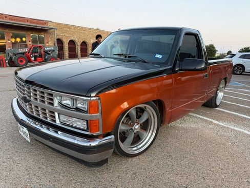 Used 1989 Chevrolet Silverado 1500 2WD Regular Cab image 1