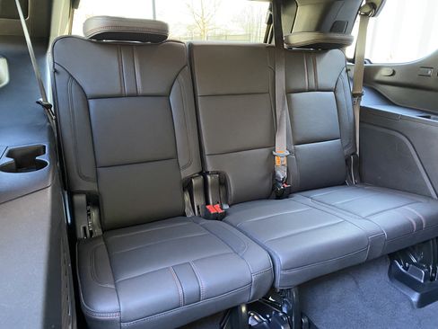 Used 2024 Chevrolet Tahoe RST image 38