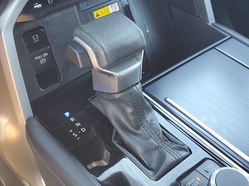 Used 2024 Toyota Tundra Platinum image 15