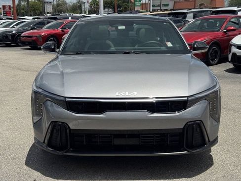 Certified 2025 Kia K4 GT-Line Turbo FWD image 7