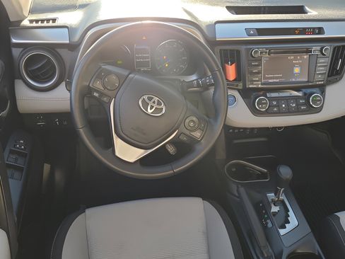 Certified 2018 Toyota RAV4 XLE image 13