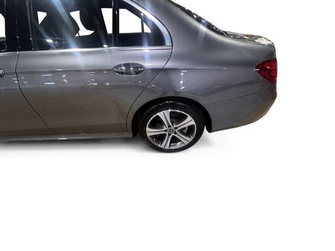 Used 2020 Mercedes-Benz E 350 4MATIC Sedan image 6