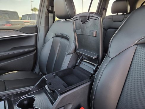 New 2026 Jeep Grand Cherokee Limited RWD image 30
