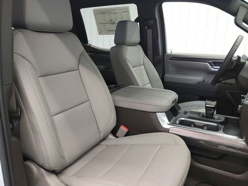 New 2026 Chevrolet Silverado 1500 LTZ w/ LPO, Dark Essentials Package AWD/4WD image 31