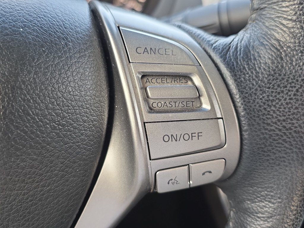 Used 2014 Nissan Altima 2.5 SL w/ Moonroof Package FWD image 23