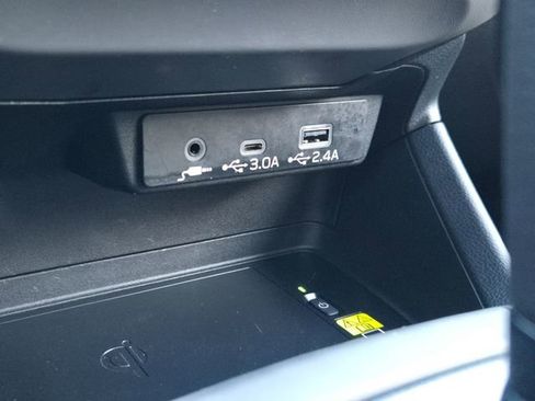 Certified 2025 Subaru Crosstrek 2.5i Limited w/ Crosstrek Mirror Package image 18