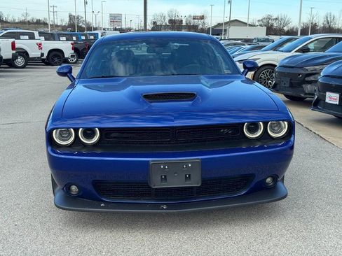 Used 2022 Dodge Challenger R/T w/ Blacktop Package image 9