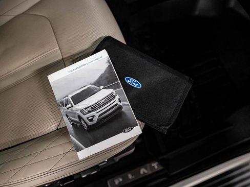 Used 2021 Ford Expedition Platinum image 15