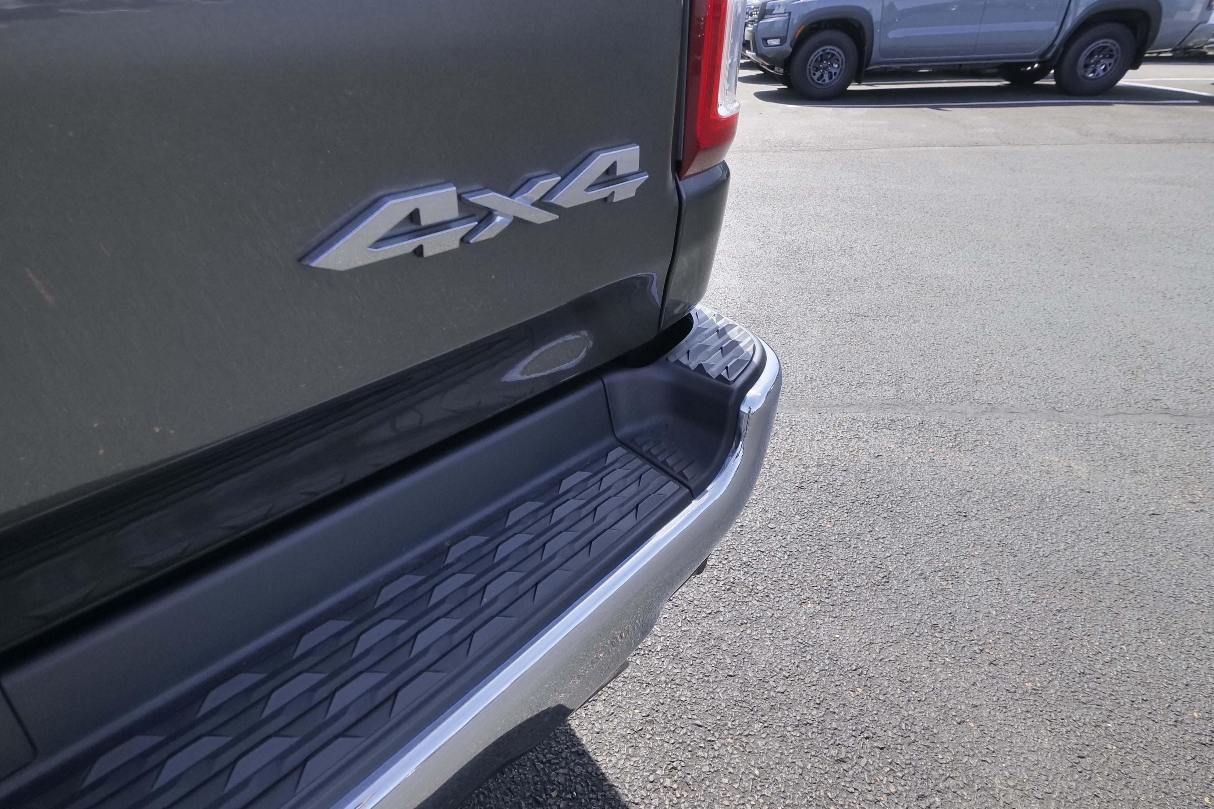 Used 2020 RAM 1500 Big Horn AWD/4WD image 9
