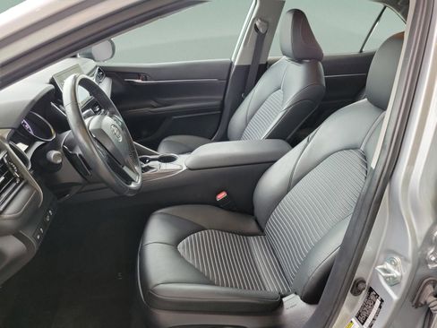 Used 2024 Toyota Camry SE image 24