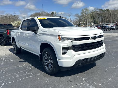 Used 2025 Chevrolet Silverado 1500 RST w/ Convenience Package II image 2