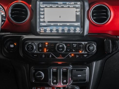 Certified 2021 Jeep Wrangler Rubicon image 26