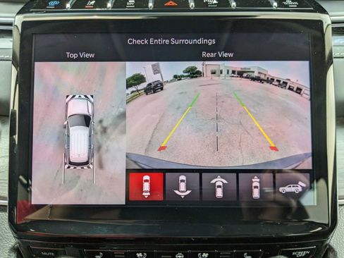Used 2022 Jeep Grand Cherokee Limited 4xe w/ Luxury Tech Group II AWD/4WD image 13