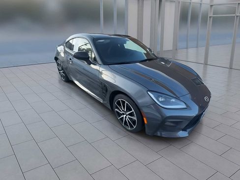 Certified 2023 Toyota GR86 image 2