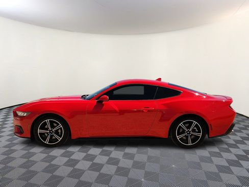 Used 2024 Ford Mustang Premium image 2