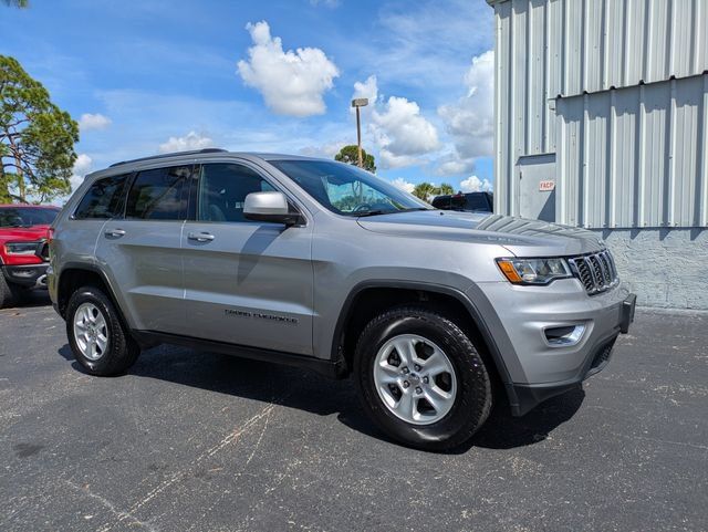 Certified 2017 Jeep Grand Cherokee Laredo w/ Quick Order Package 23E AWD/4WD image 2