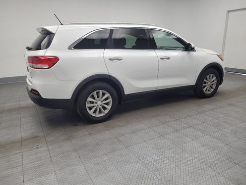 Used 2016 Kia Sorento FWD image 10