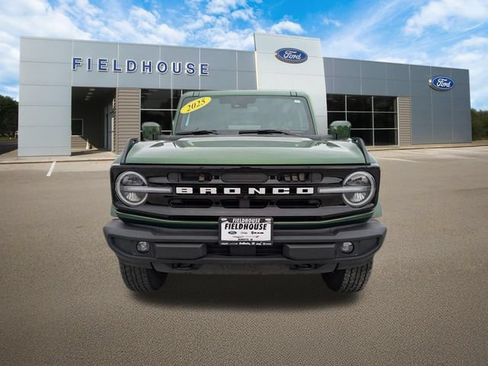 Used 2025 Ford Bronco Outer Banks AWD/4WD image 7